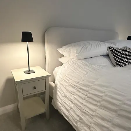 Castle View - The Hideout Apartment